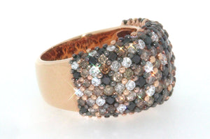 Anello in oro rosa 18 kt, con diamanti bianchi, neri e brown