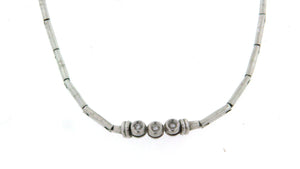 Girocollo in oro 18 kt con tre brillanti