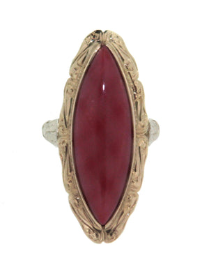 Anello in oro giallo e bianco 18 kt anni 80 in stile antico con corallo