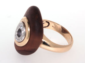 Anello Chimento in oro giallo 18 kt con diamanti e legno fossile