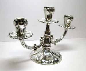 Candelabro in argento 800 a tre fuochi d'epoca