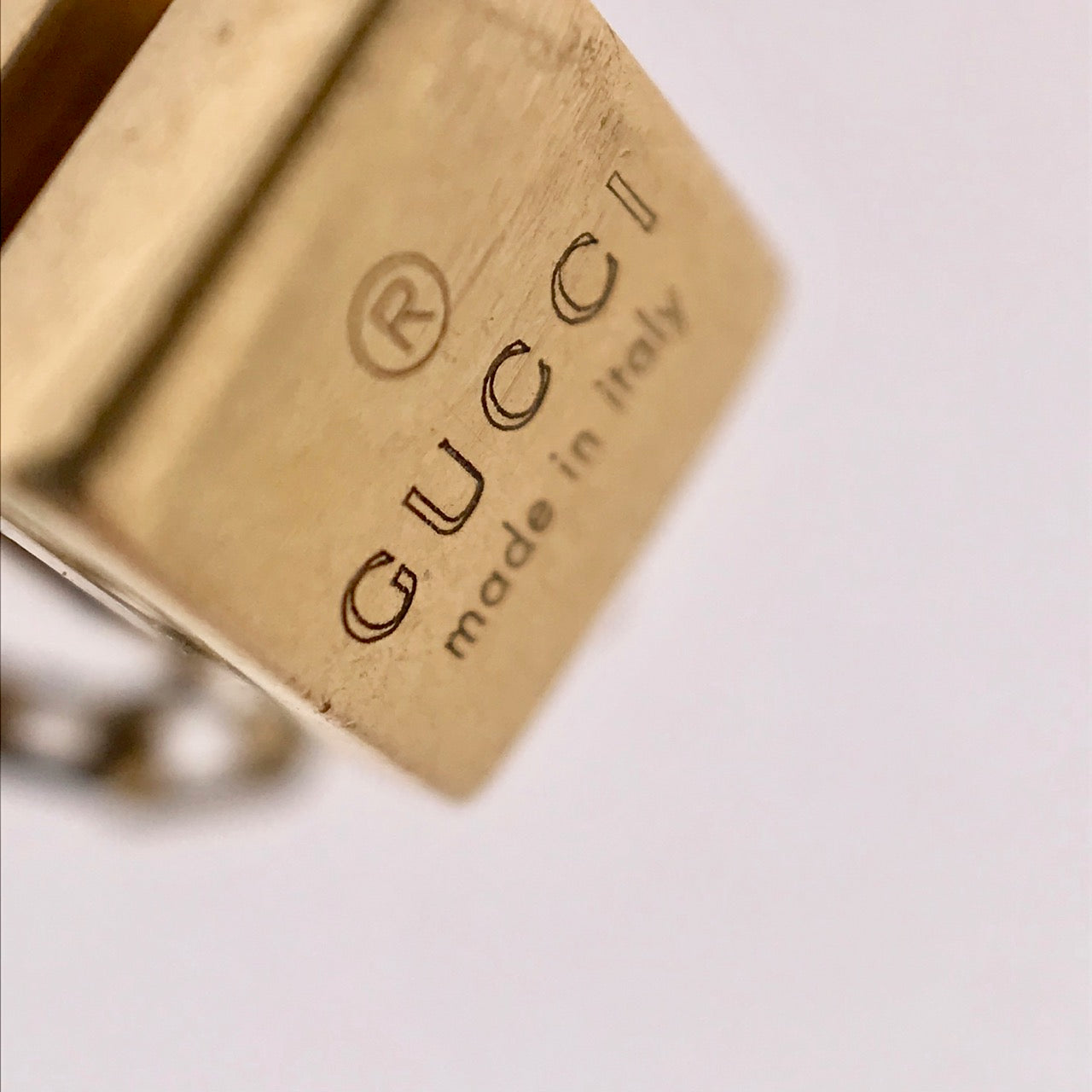 Collier Gucci usato con chiusura sali e scendi 18 kt