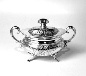 Zuccheriera D'epoca in argento 800 fatta a mano a sbalzo e cesello anni 70