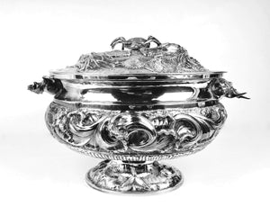 Zuppiera con piatto in argento 800 Bollo 628FI disegno di Gerardo Sacco Pezzo unico