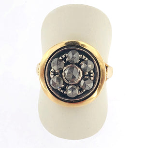 Anello in oro giallo e argento stile antico con rosette