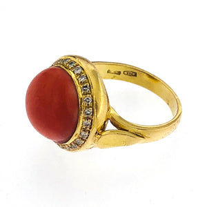 Anello in oro 18 kt con corallo e brillanti usato