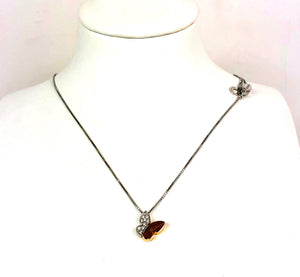 Girocollo in oro bianco 18 kt con farfalla bicolore firma Salvini usato