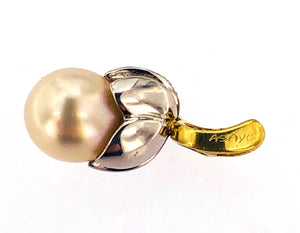 Ciondolo ASAYO con perla e brillanti in oro 18 kt