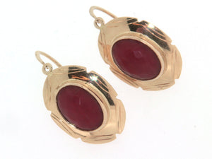 Coppia di orecchini in oro giallo 18 kt stile antico con corallo sardo