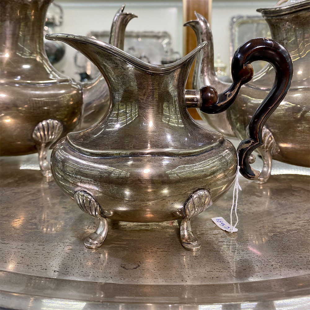 Lattiera d'epoca in argento 800 fatta a mano con manici in legno