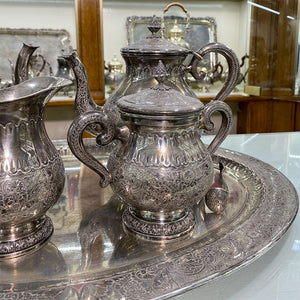Servizio Argento 800 4 pezzi con pinza lavorazione fatta a mano sbalzo cesello e incisione anni 60