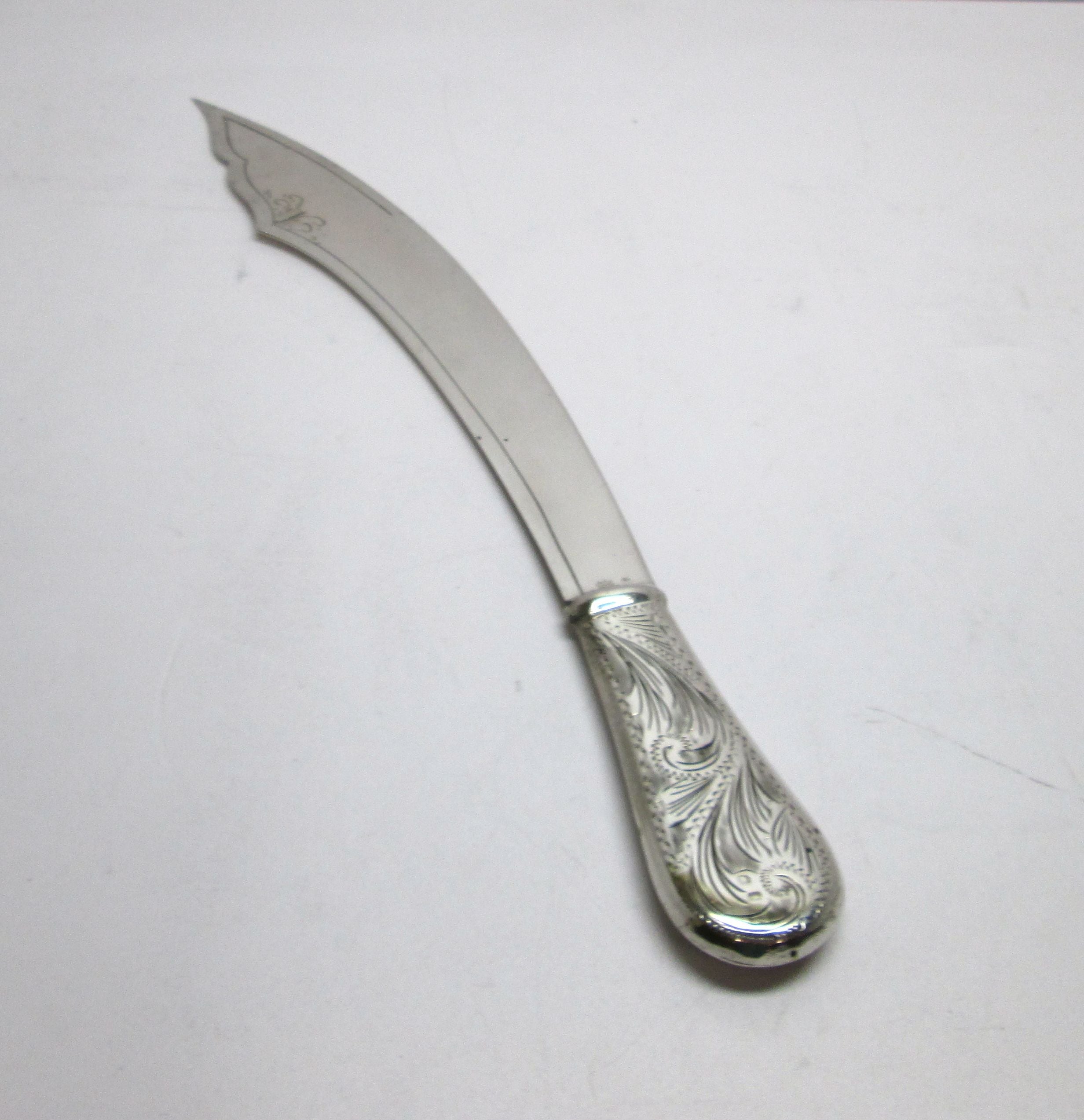 Tagliacarte in argento 800 con manico inciso d'epoca