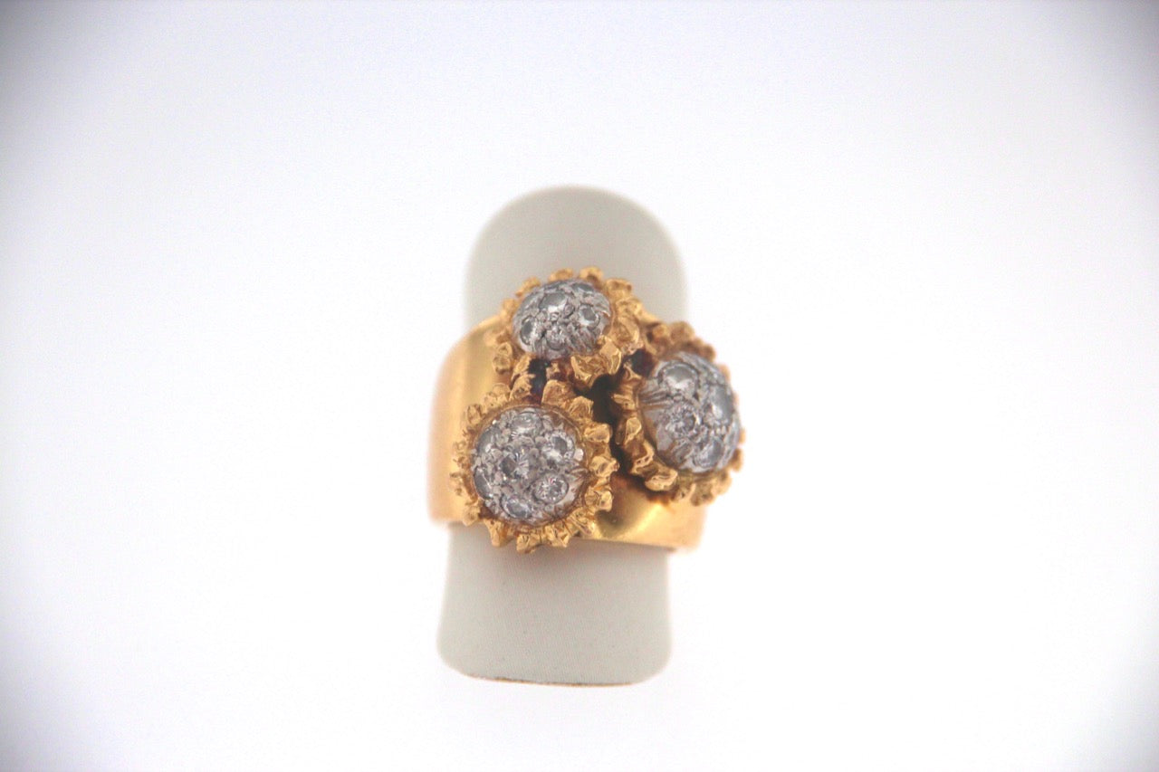 Anello in oro bicolore 18 kt con brillanti usato