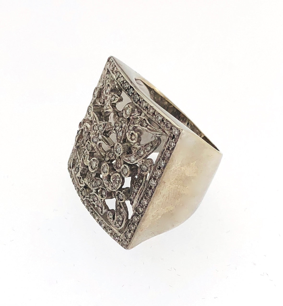  Fascia in oro bianco 18kt. con brillanti,usata