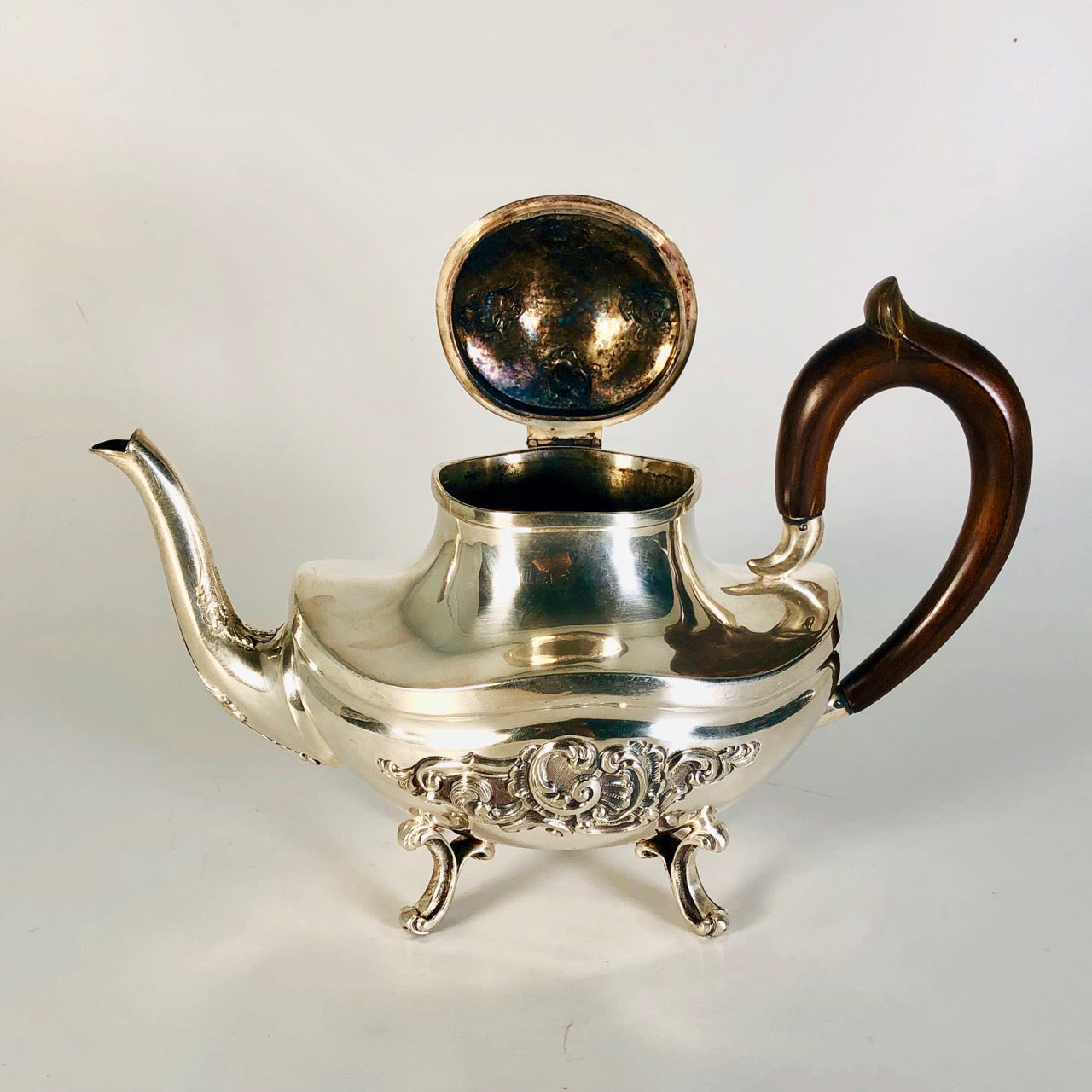 Servizio 4 pezzi da The Caffè Lattiera e Zuccheriera D'epoca in argento 800