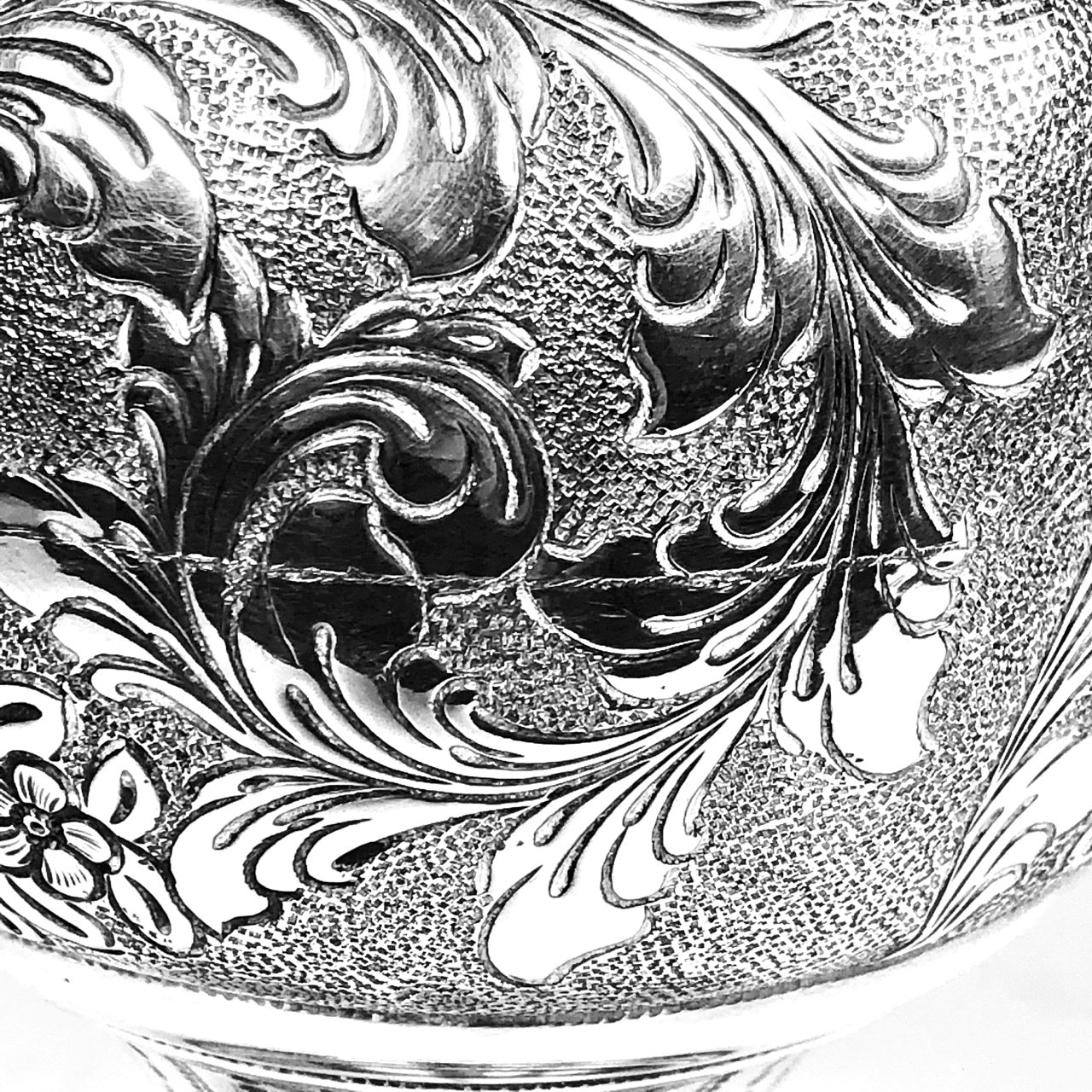 Caraffa in argento 800 d’epoca in stile antico