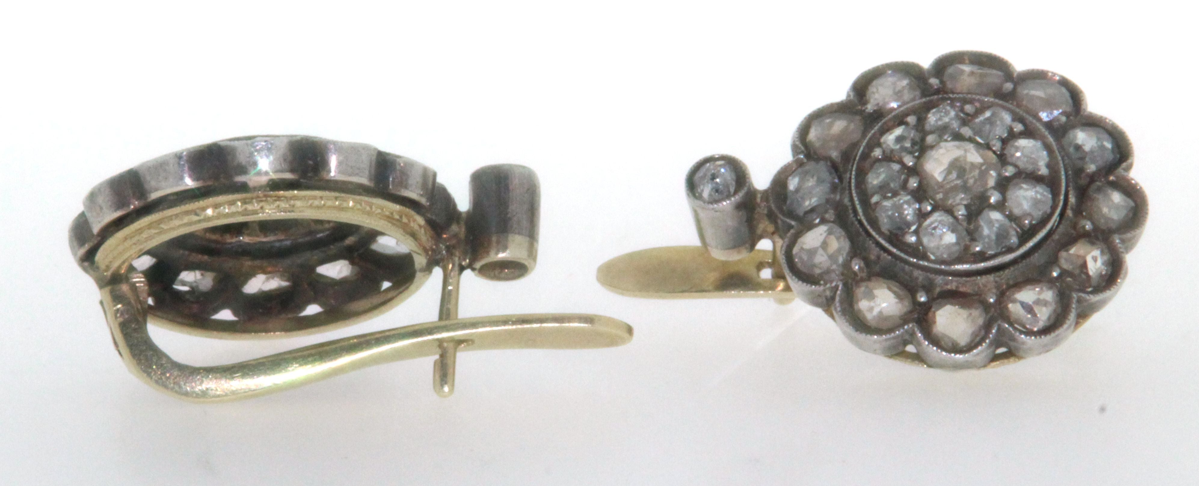 Paio di orecchini in oro giallo 18 kt e argento, in stile antico, con diamanti usato