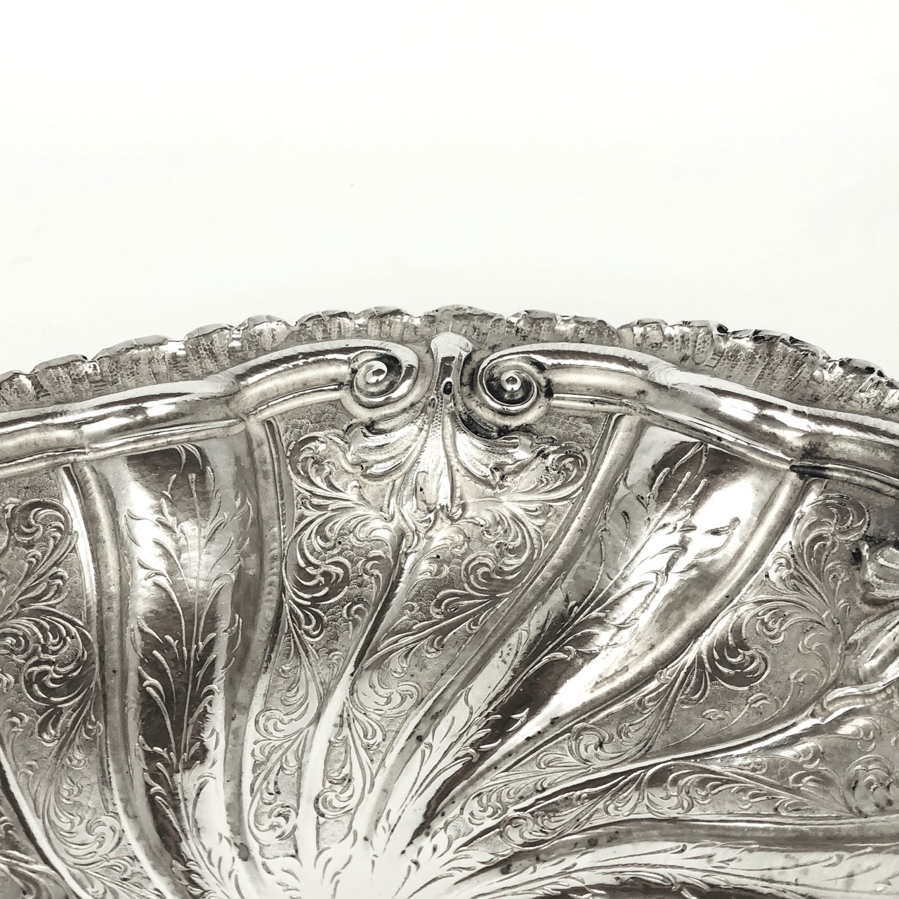 Piatto centrotavola in argento d'epoca primi del '900 