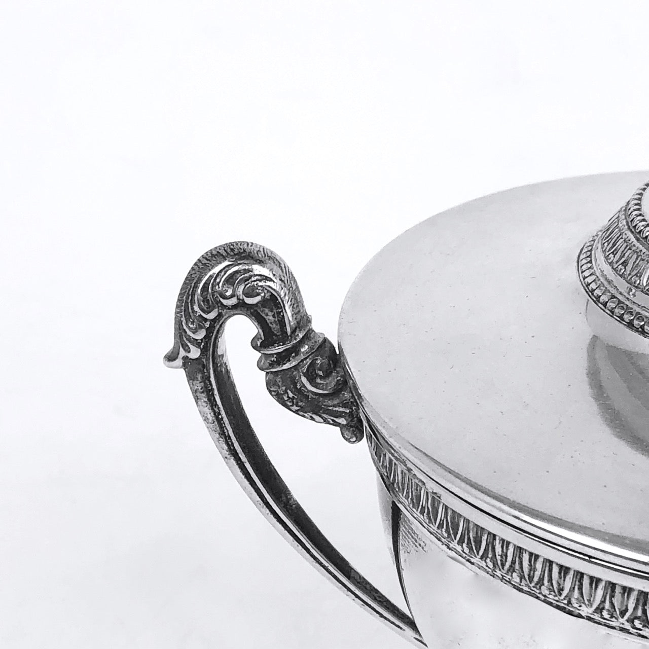 Zuccheriera argento arg.'800 Stile Impero Usata