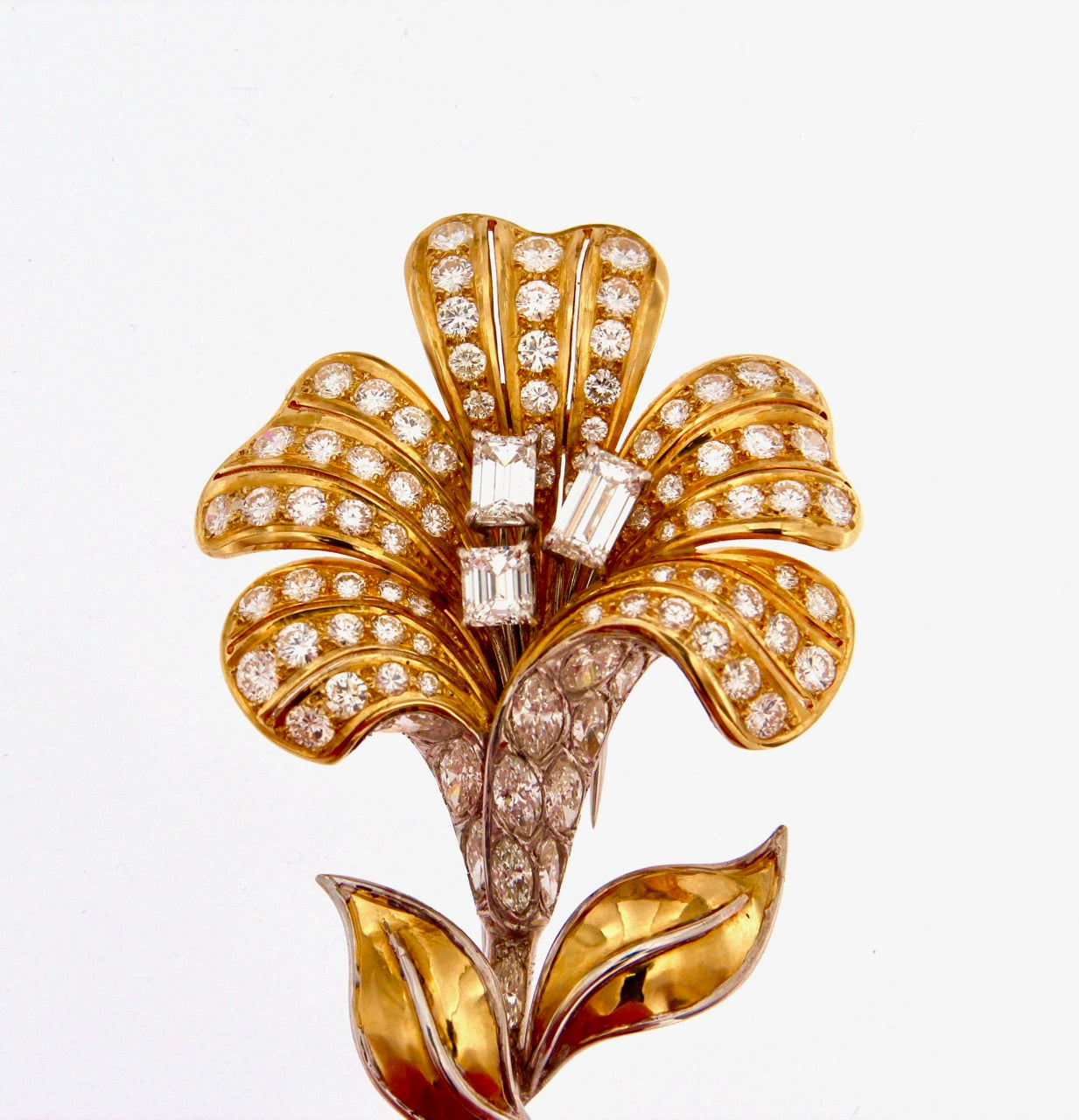 Spilla in oro bicolore 750 a fiore con diamanti