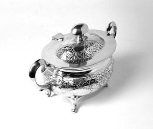 Zuccheriera D'epoca in argento 800 fatta a mano a sbalzo e cesello anni 70